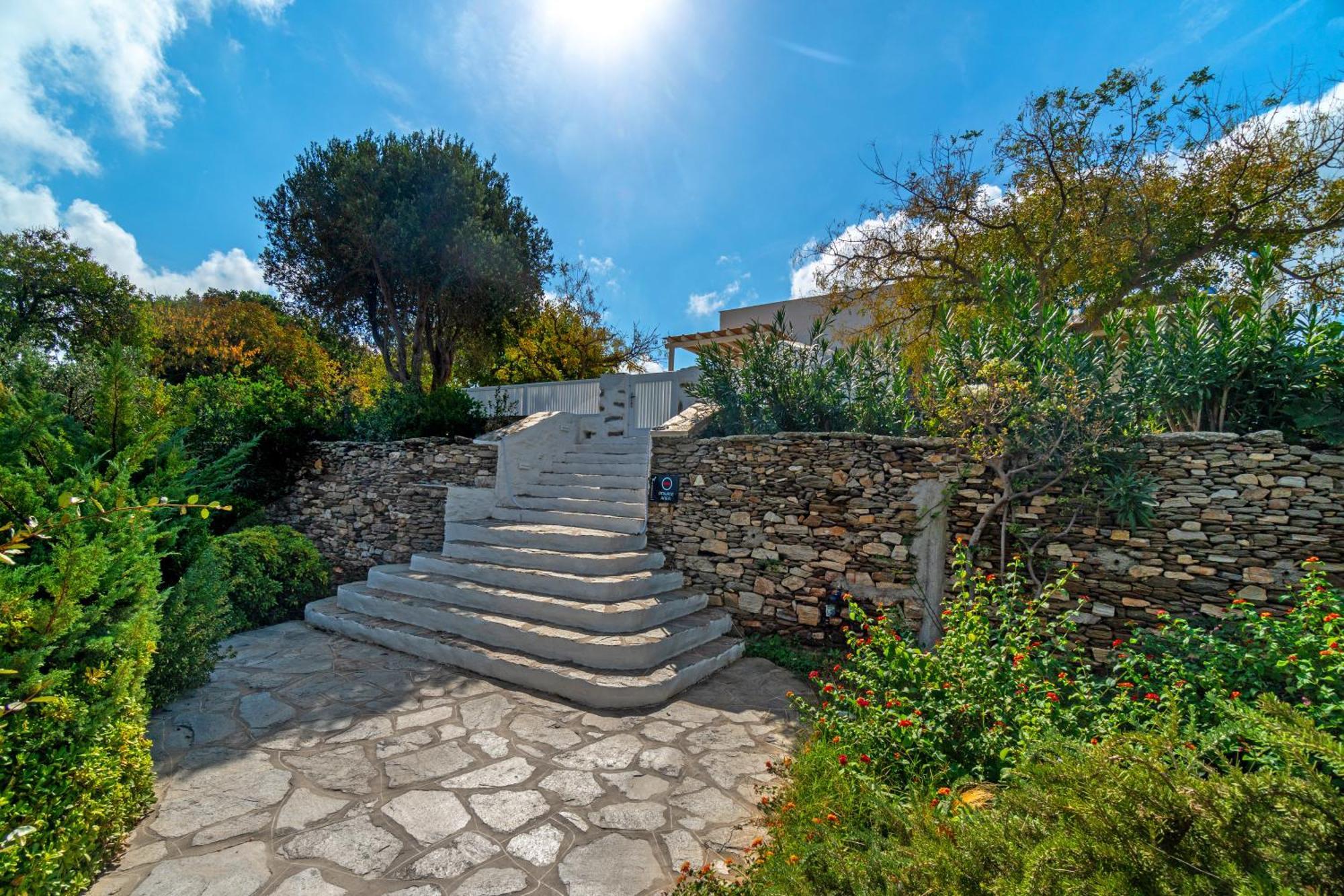 Rabagas Suites Luxury - In The Heart Of Sifnos Аполония Екстериор снимка