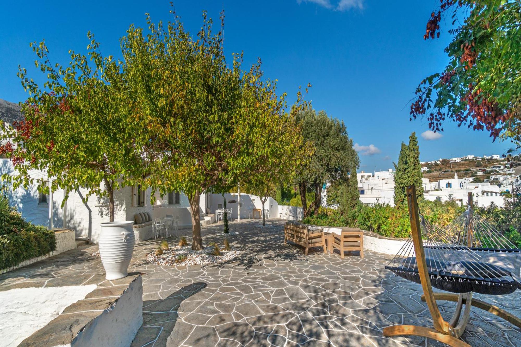 Rabagas Suites Luxury - In The Heart Of Sifnos Аполония Екстериор снимка
